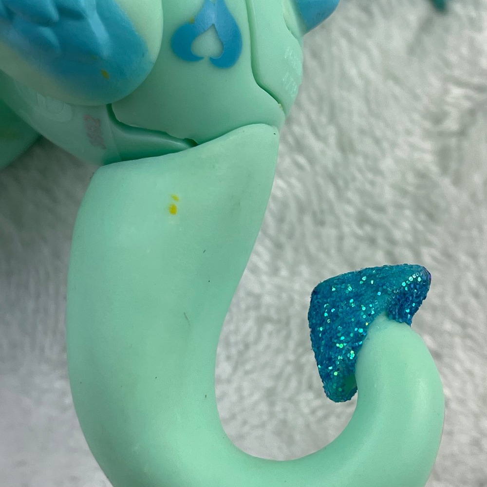 Working WowWee Fingerlings Baby Dragon Interactive Toy Mint Green Blue Glitter - Picture 4 of 9
